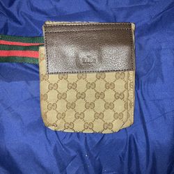 Gucci Fanny Pack Or Sling Bag