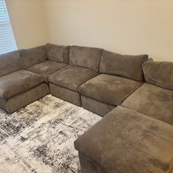 FOR SALE : Kyanne Priyen 98" Wide Symmetrical Modular Corner Sectional