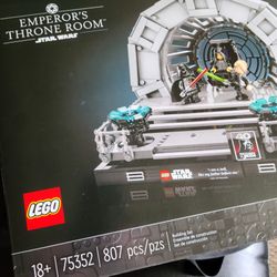 LEGO Star Wars Emperor's Throne Room Collection Set SEALED