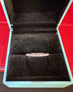 18k gold Natural Diamond ring