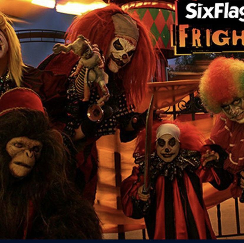 👻 SIX FLAGS FRIGHT FEST 4 TICKETS 🎟 IVAILABLE 