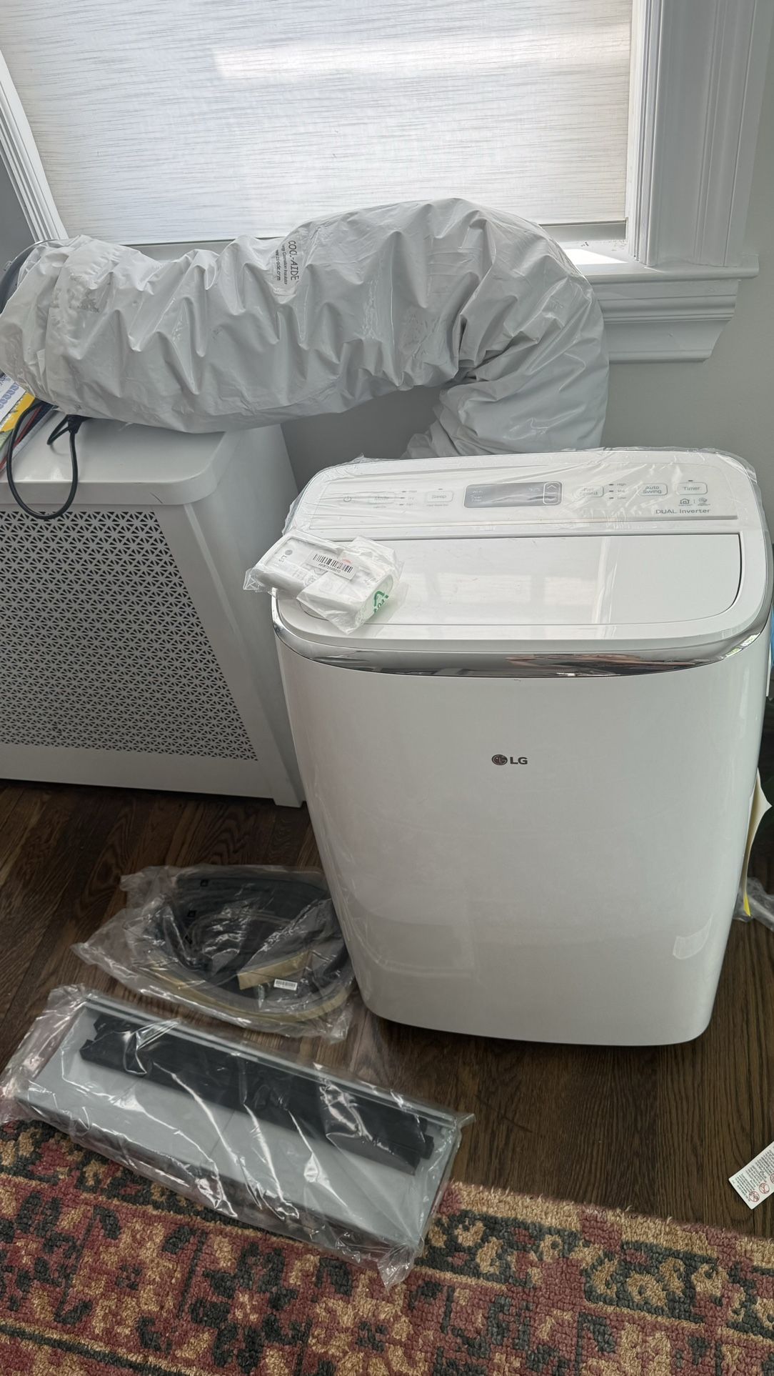 Like New LG Portable AC 10,000 BTU 500sqf Model LP1419IVSM