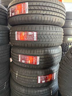 Vendo 225/60/E16 las 4 llantas nuevas Supermax por $310