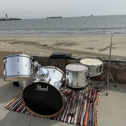 Pearl Chrome Mirror Set