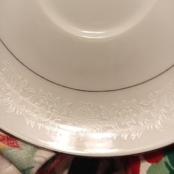 Lovelace Plates, Saucers, Cups 
