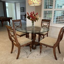 Breakfast Nook Table And 4 Chairs