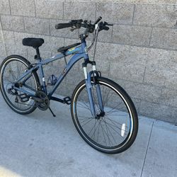 Schwinn Bike With GPS And Accessories