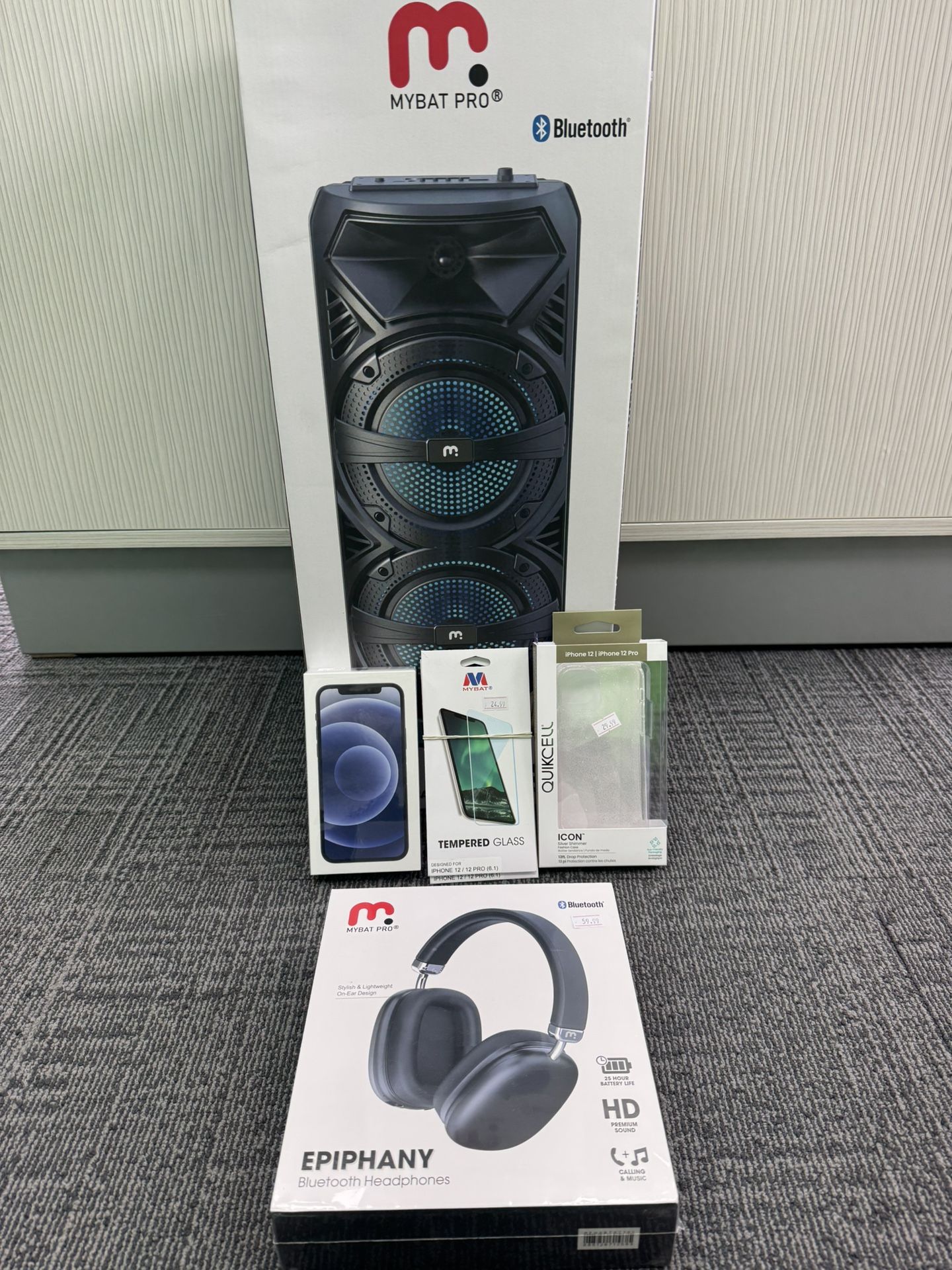 iPhone 12 BUNDLE🚨 ( Big Speaker/ Case/ Screen Protector/ Headphones + 5g+ Unlimited Service