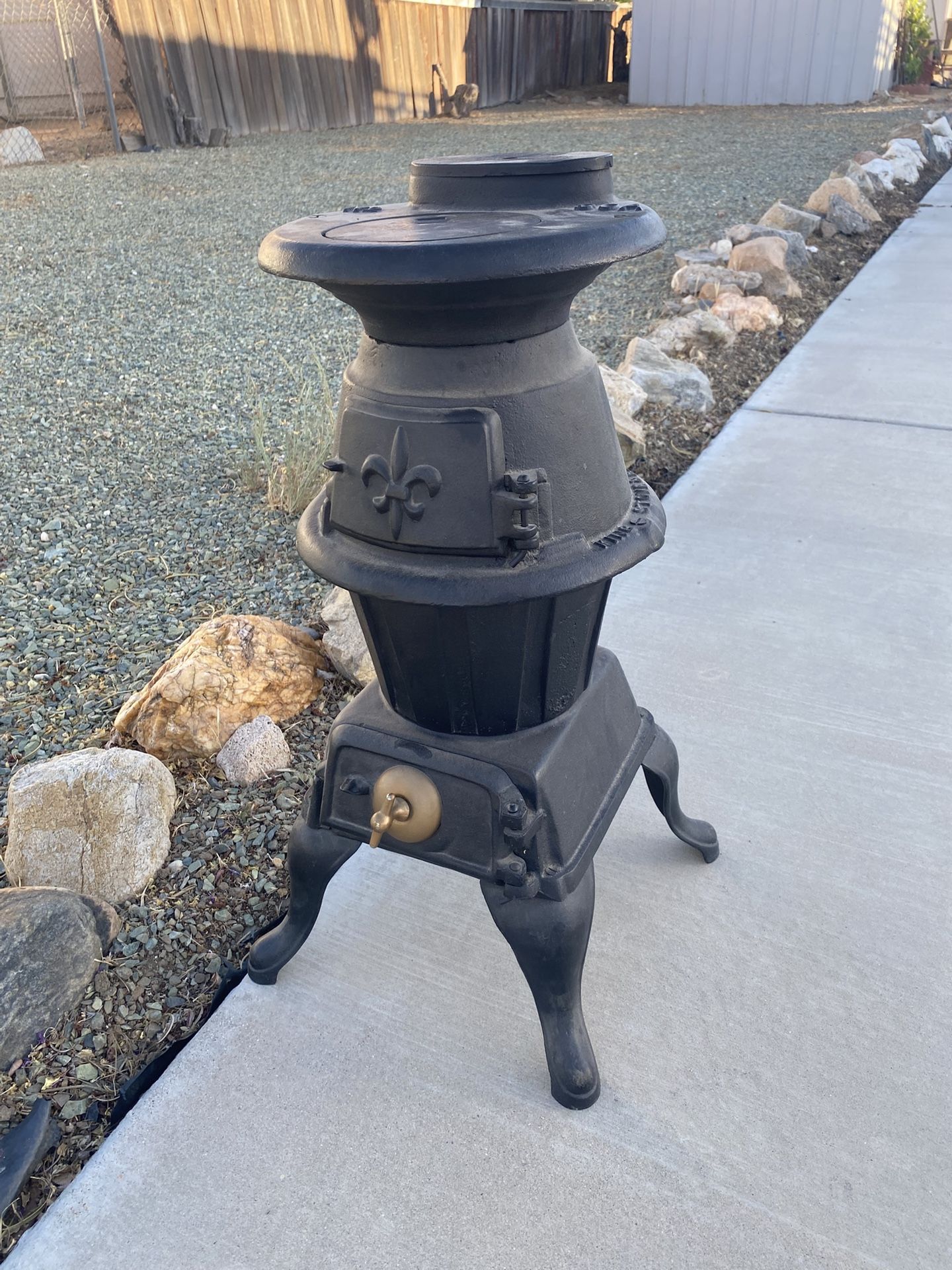 Vintage Cast Iron Pot Belly Stove