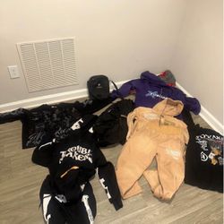 XL Hoodies, Shirts, Sweatsuits bundled Bag