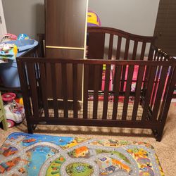3&1 Graco Crib/Toddler Bed/Full-Size Bed 