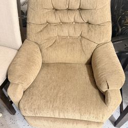 Rocking chair in good condition”