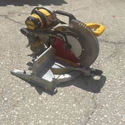 10 in DEWALT chop saw