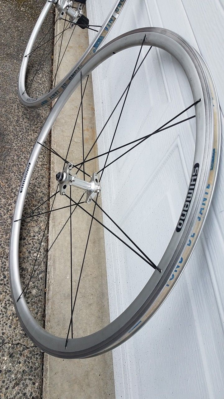 Silver Shimano Ultegra Clincher WH-6500 Road Bike Wheel Set for