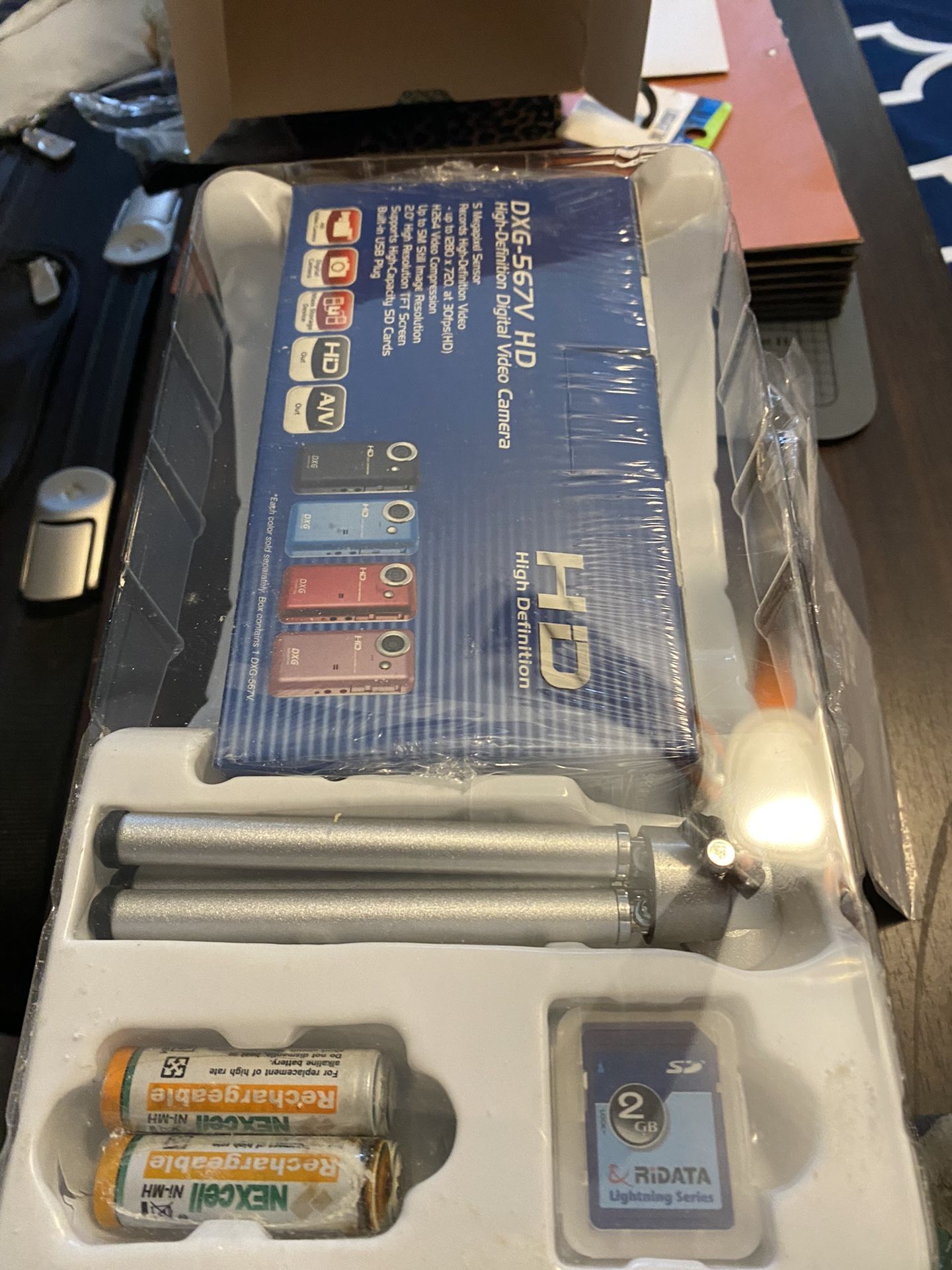 DXG 567 V High Definition Video Camera Value Pack New