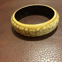 Elegant Floral Yellow Bangle Bracelet