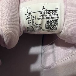 Nike Air Jordan’s W 7.5 NEW