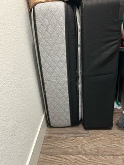 Twin mattress