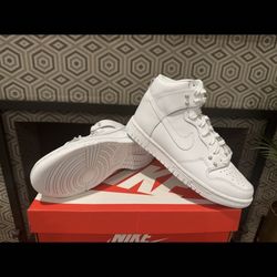 Nike Dunk High SE “Pearl White” (W)