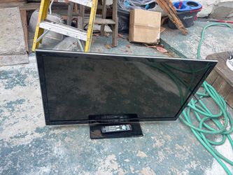 Panasonic Viera TC-L42E50 LED-LCD TV