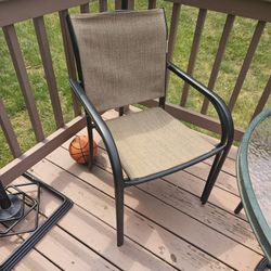 6 Out Door Chairs Great Condition Don't Need 