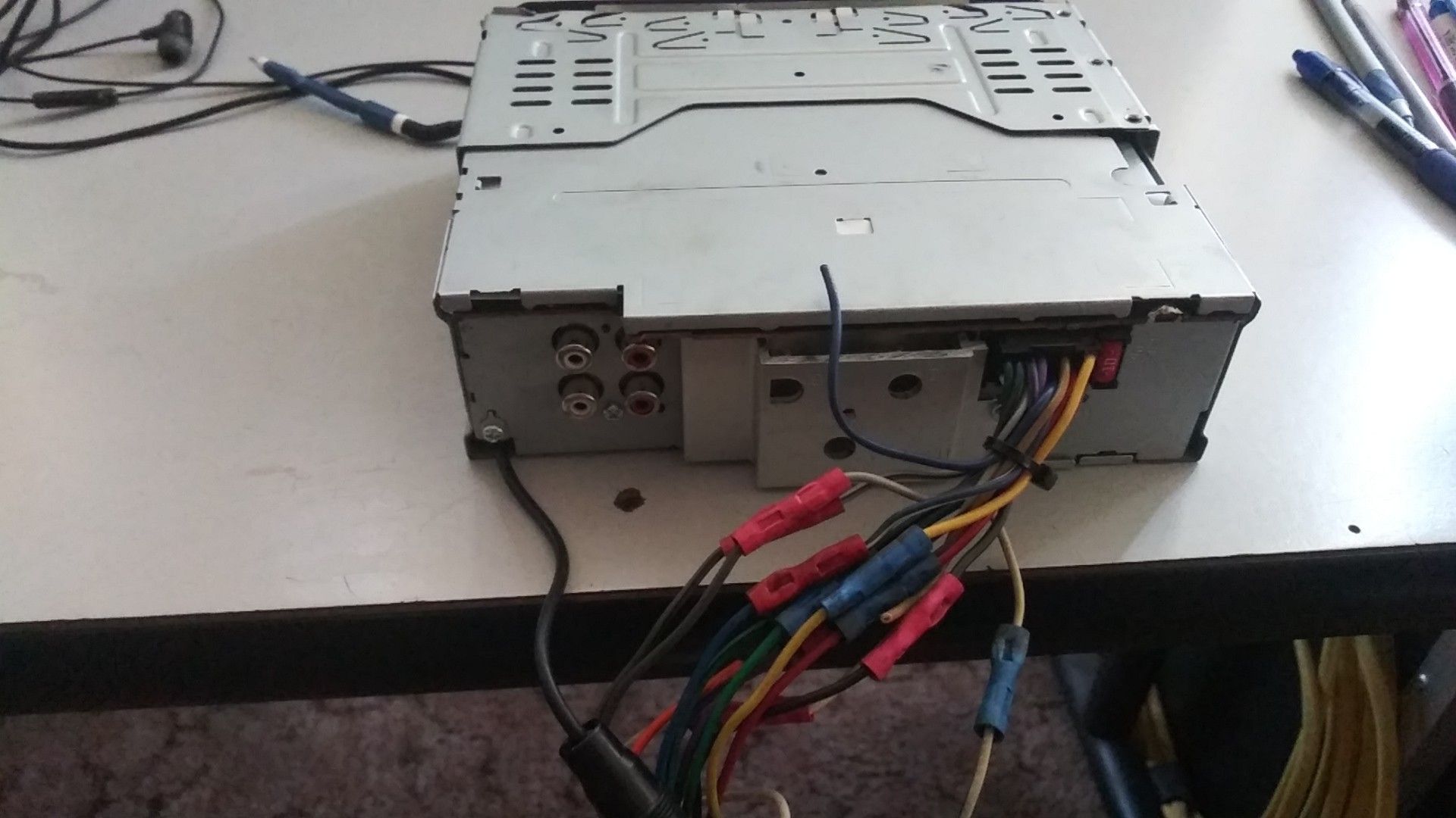 Radio kenwood with aux non blue tooth