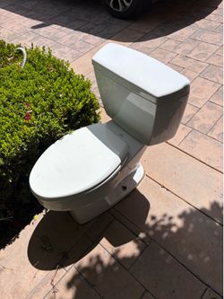 Free Toilet