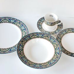 NEW Mikasa 20 Piece Set Bone China Mosaic Dinner Set Plates, Saucer, Cups And Bowls. For 4. Made In Japan Microwave And Dishwasher Safe. Still In Box.