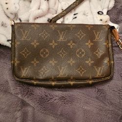 louis vuitton montsouris gm backpack for Sale in Roma, TX - OfferUp