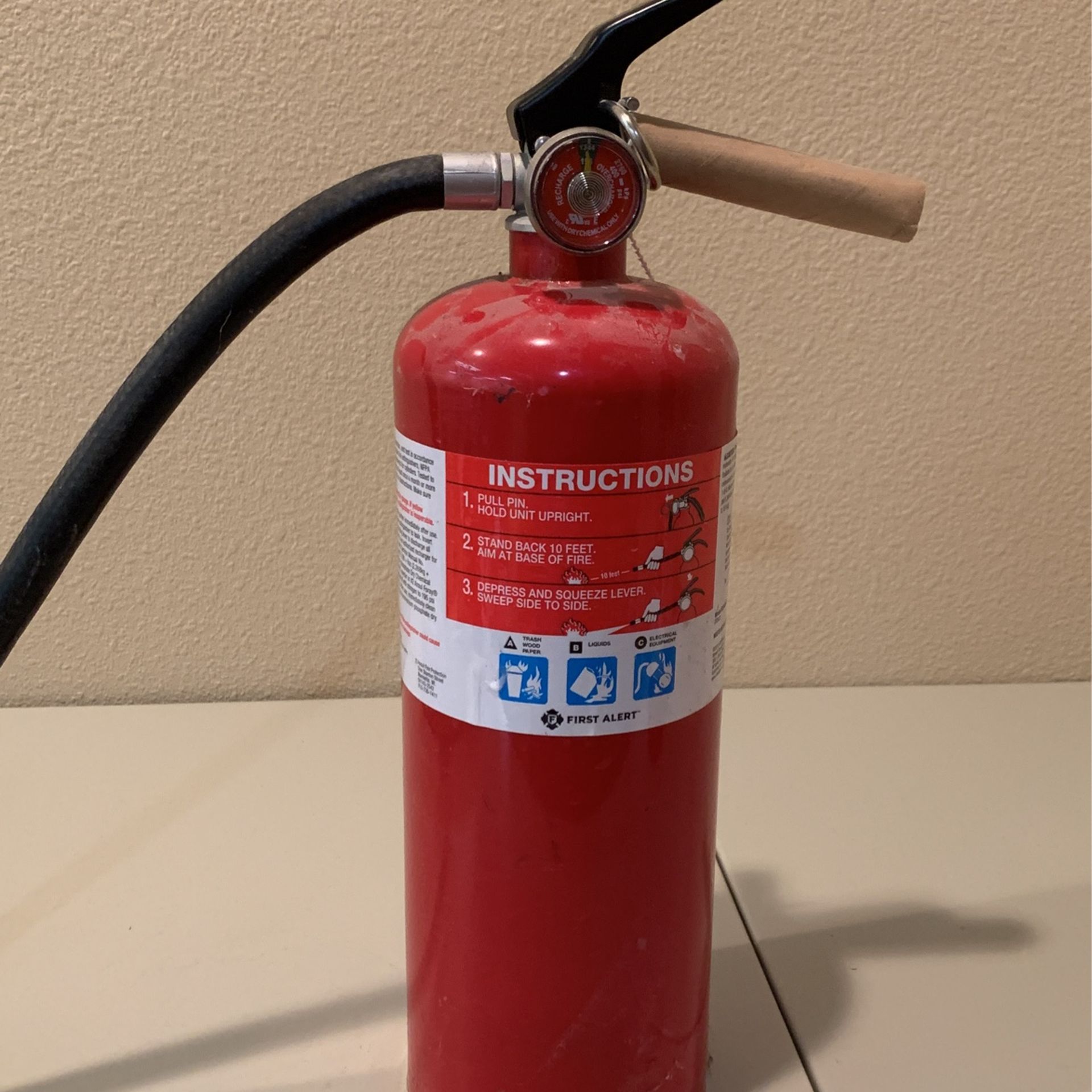First Alert Dry Chemical Fire Extinguisher
