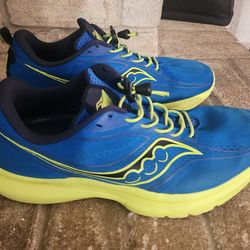 Saucony Running Shoes Size 11 Men's