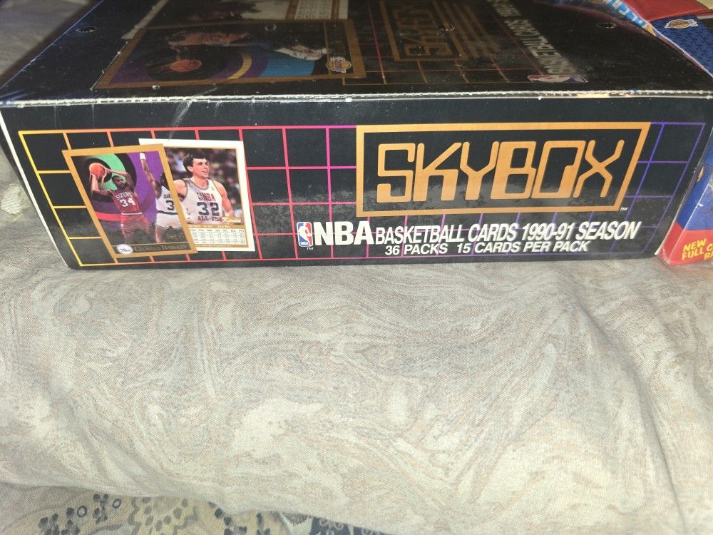 Unopened 1(contact info removed) Skybox Basketball Cards