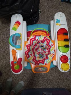 Active play paino walker