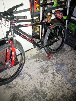 Trek 4900