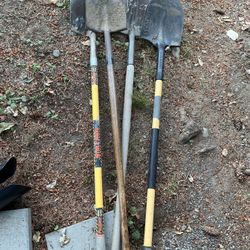 Shovels $10 Each, $30 All (FINN HILL)
