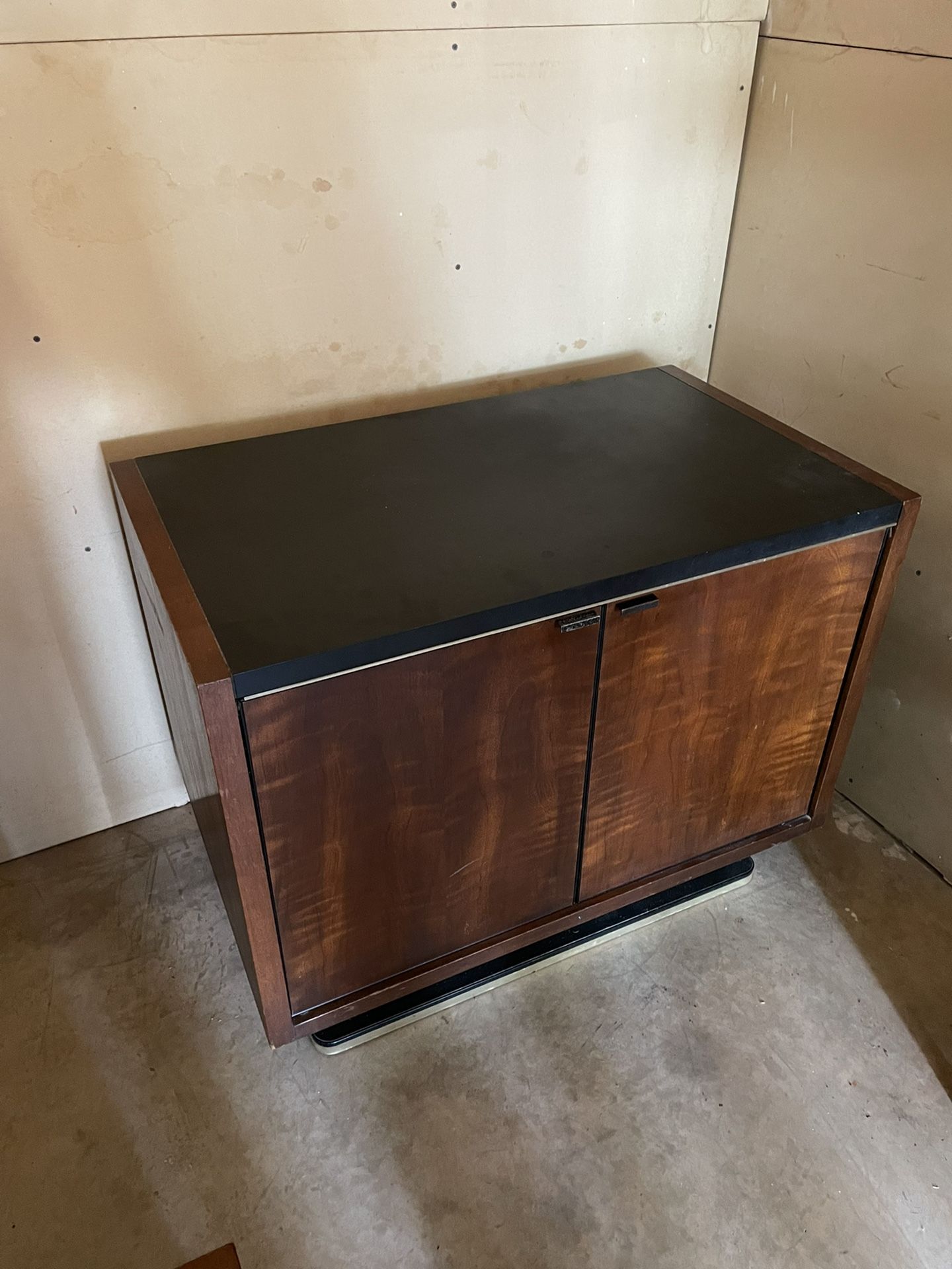 1970’s TV Stand Entertainment Center