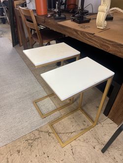 Set of 2 C-Shape Side Tables Gold and White