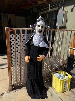 Halloween prop