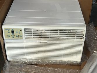EMERSON Quiet Kool  EATC10RE2  COOL ONLY  10,000 BTUS  REFURBISHED Has marks on the face  $150