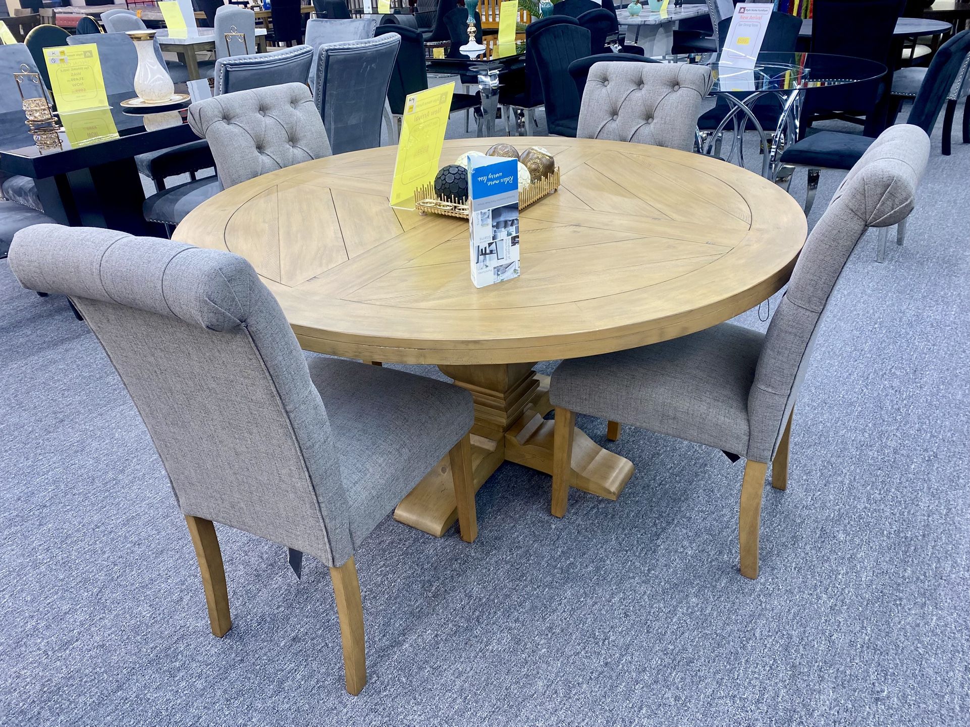 5pc dinning Table Set $899