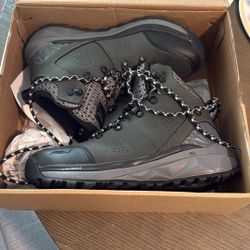 Women’s High-Tech Hiking Shoes