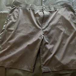 Men’s PGA Tour brand shorts - waist 40”