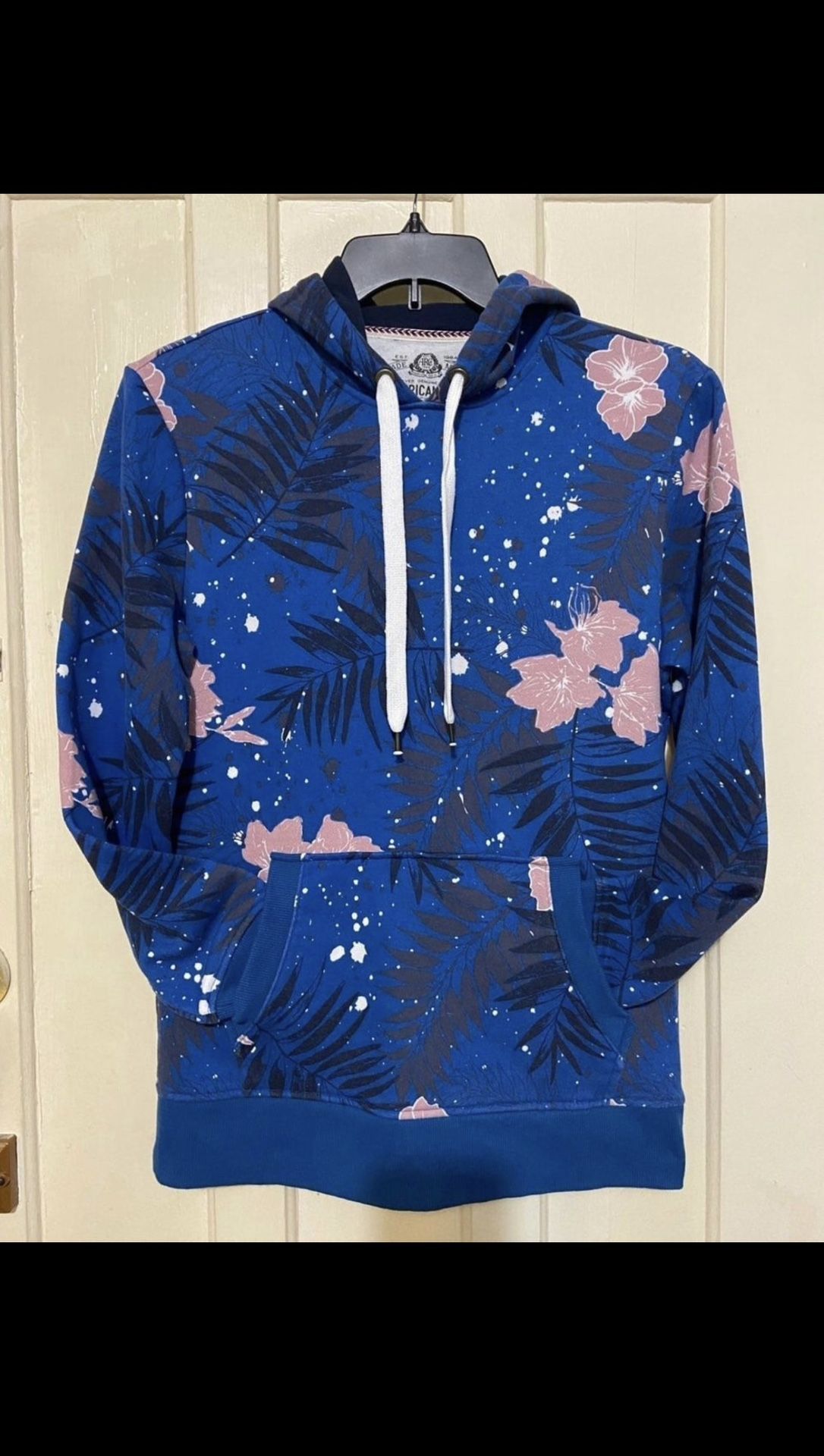 American Rag Men’s Hoodie Size Small