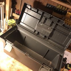 Large tool box