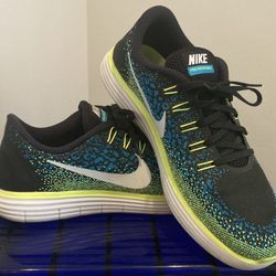 *Mens Nike Free RN Distance FOR SALE! Dead stock 