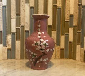 Vintage Taiwanese Pink Vase W/Traditional Floral Design 6”