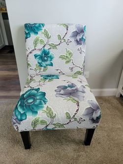 Accent Chairs