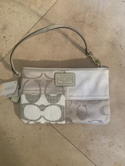 Authentic COACH Purse (Brand new with Tag!)