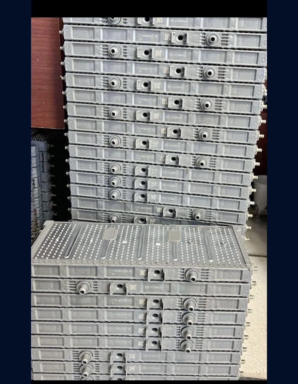 Hybrid Battery Cells