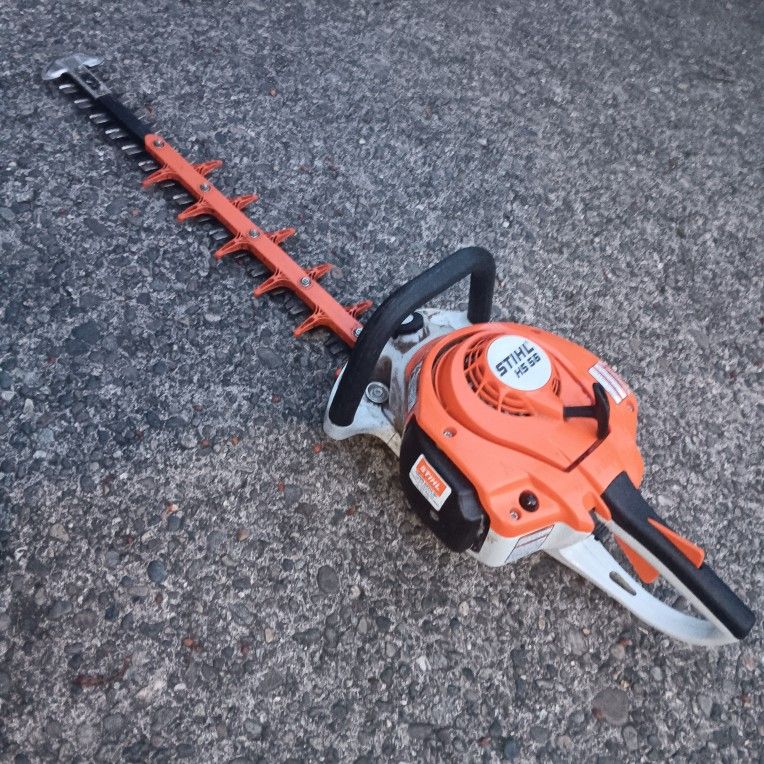 Stihl HS56 24in Headge Trimmer Excellent Condition. Many Other Tools. For Pick Up Fremont Seattle. No Low Ball Offers Please. No Trades. Yes I Have It